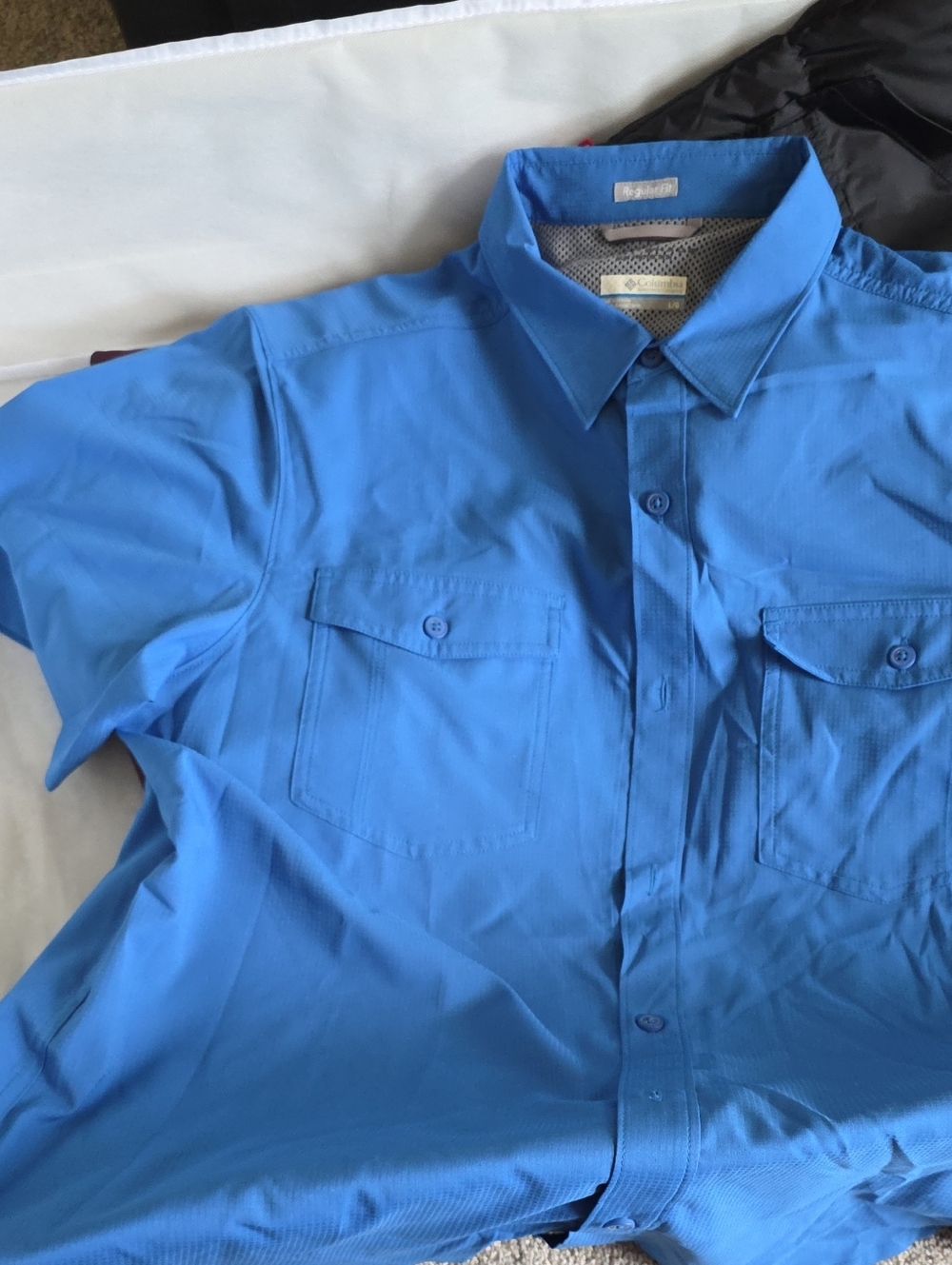 Columbia Men's Short Sleeve Button Shirt in Bright Blue SIZE L